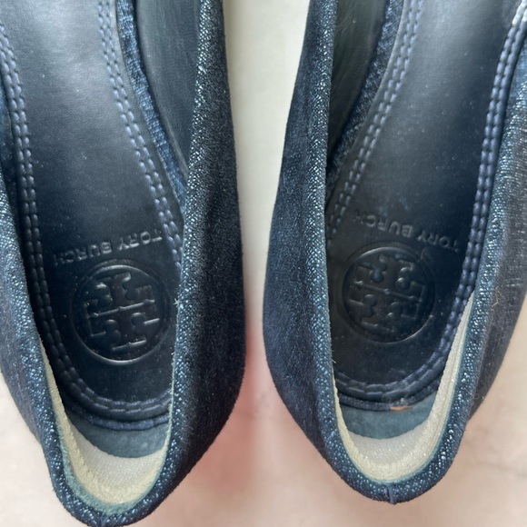 Tory Burch Navy Rosalind Pointed Toe Bow Flats sz 6.5 - Picture 4 of 9